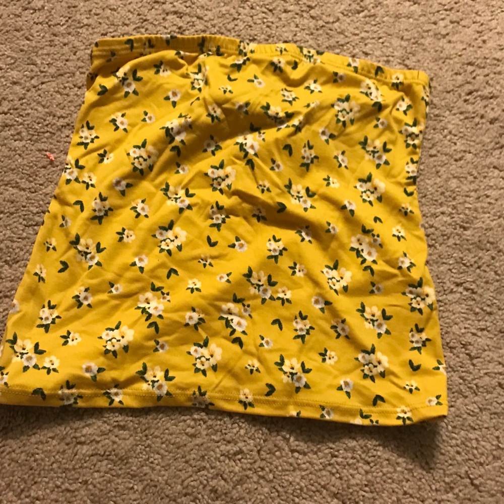 3 for $15 NWT Yellow Floral Tube Top